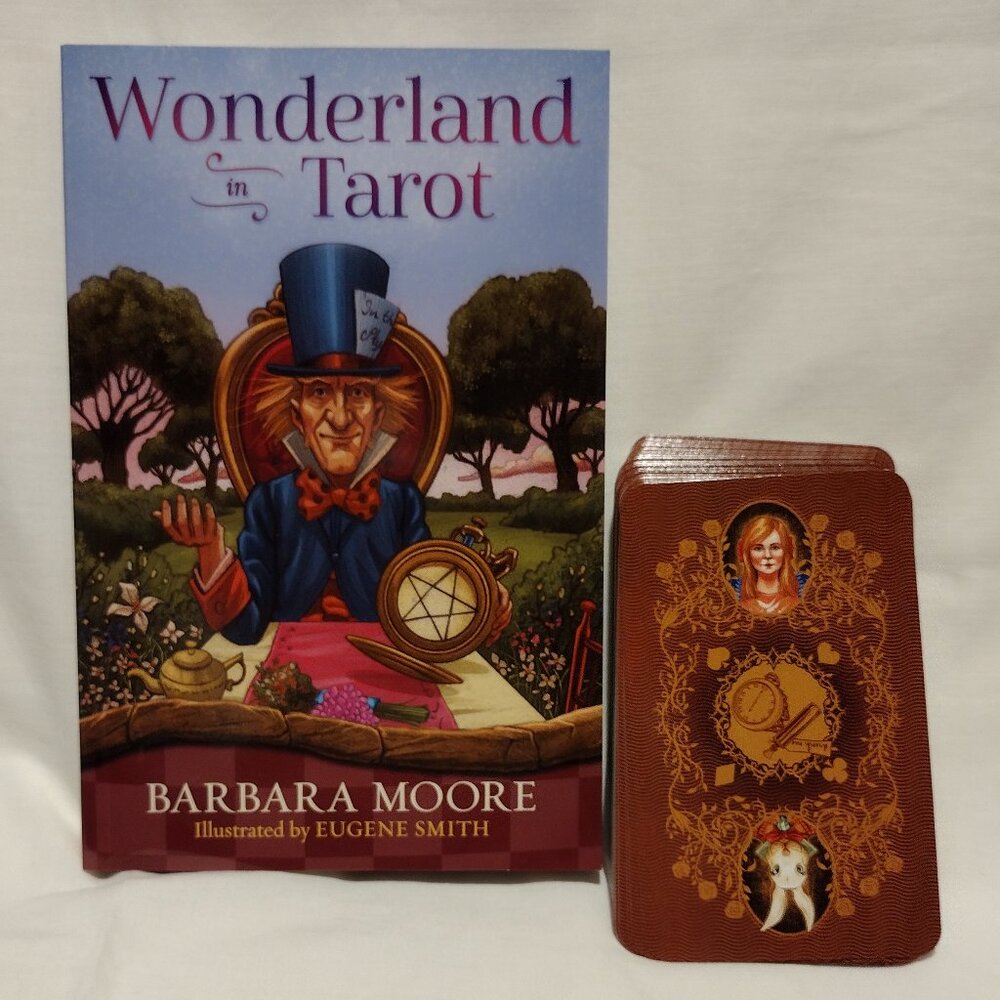 Tarot in Wonderland - Picture 3 of 14